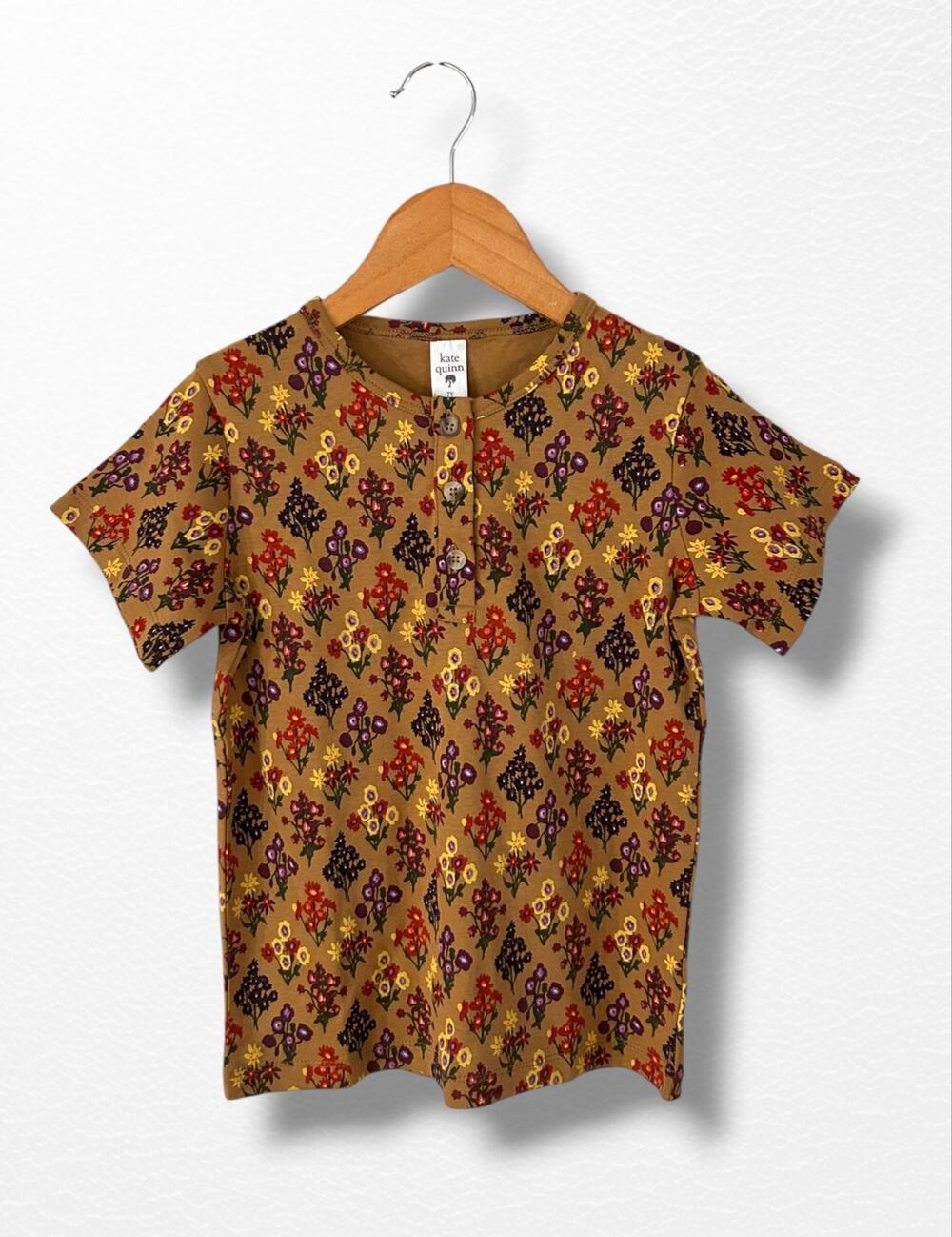 NWT Kate Quinn Organic Floral Henley Tee, Size 7
